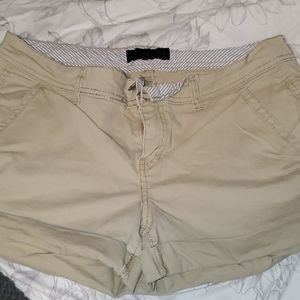 Aeropostale midi twill shorts